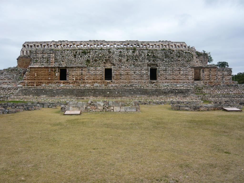 The Lodge At Uxmal Exterior photo