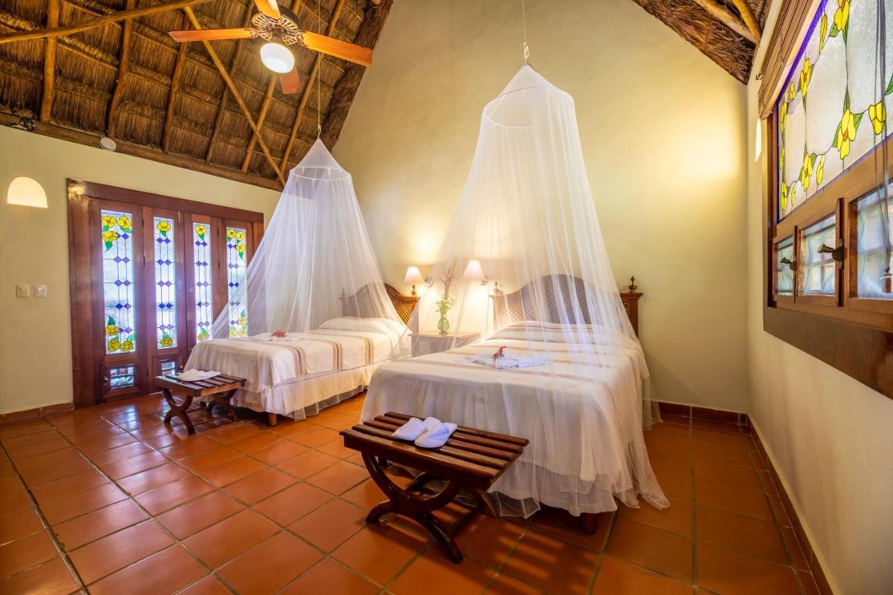 The Lodge At Uxmal Exterior photo