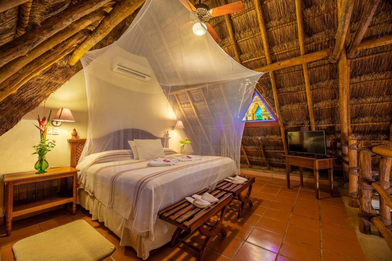 The Lodge At Uxmal Exterior photo